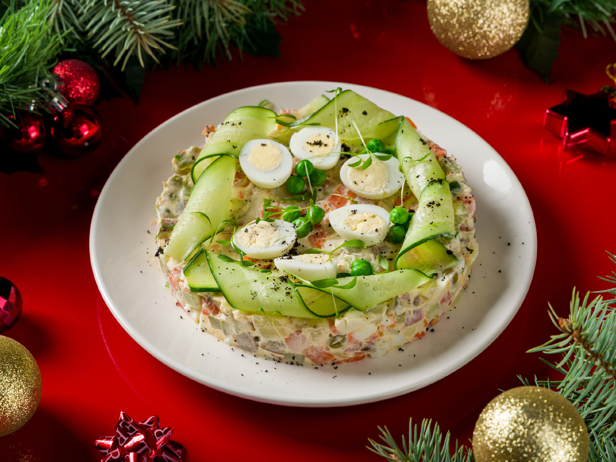 Как сделать оливье с говяжьим языком: рецепт от шефа ресторана