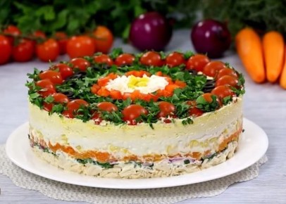 Салат с курицей и сыром: новый взгляд на праздничное угощение