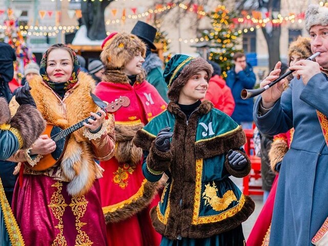 Масленица в Москве: Традиции и Современное Искусство Пройдут Рука об Руку