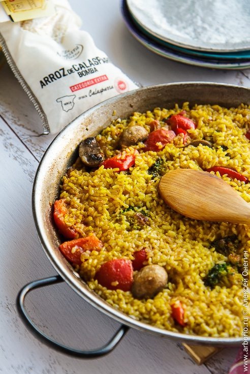 Непревзойденная овощная паэлья: быстро и вкусно