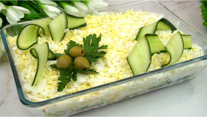 Салат с ветчиной: Новый взгляд на классический вкус