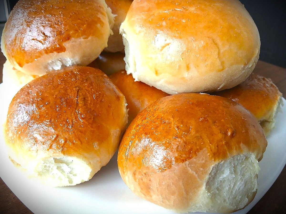 Нежные облачка: волшебный рецепт домашних булочек