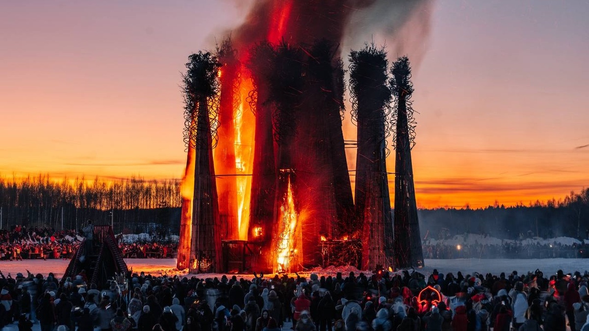 В Никола-Ленивце встретили весну с огненным ритуалом