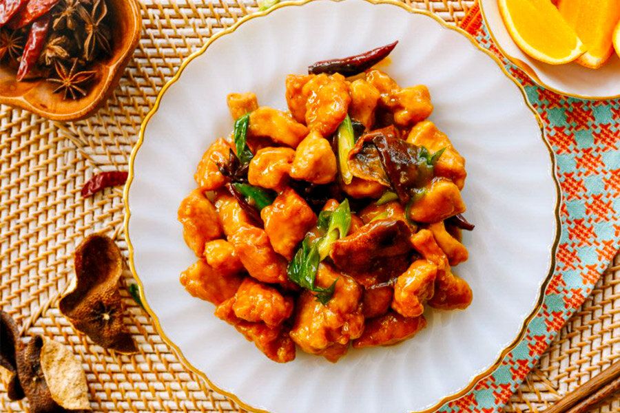 Цыпленок в апельсиновом соусе: яркий вкус для вашего стола