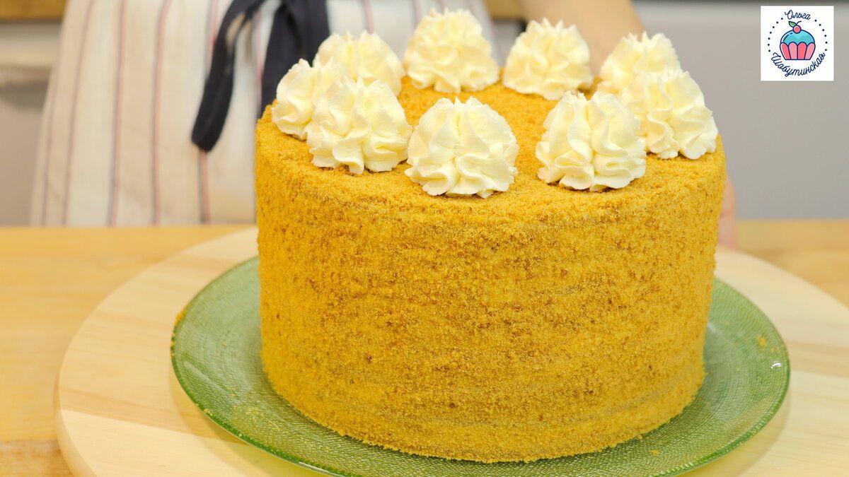 Сладкий шедевр: медовик с черносливом и грецкими орехами