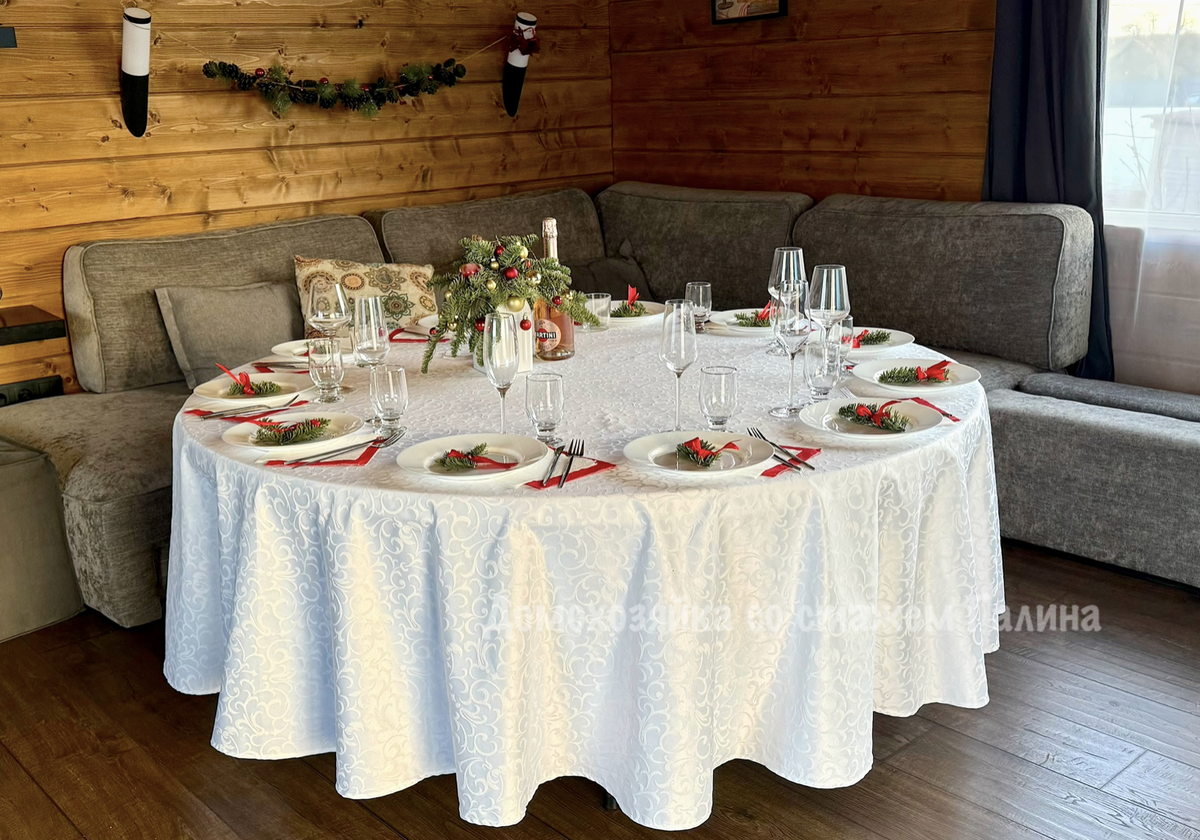 Секреты волшебного новогоднего стола: как избежать суеты и насладиться праздником