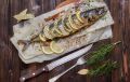Скумбрия, запечённая в пергаменте: быстрый и полезный рецепт