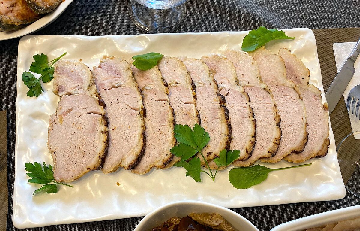 Сочный карбонад в духовке: просто и вкусно для любого стола