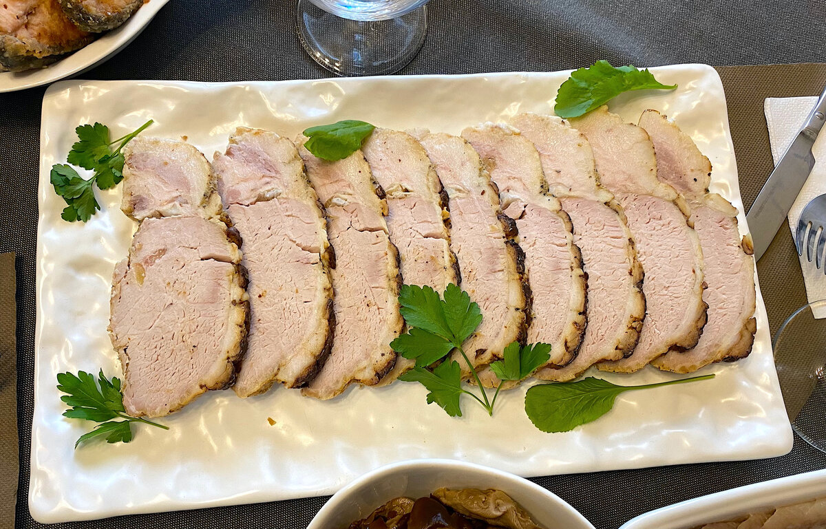 Сочный карбонад в духовке: просто и вкусно для любого стола