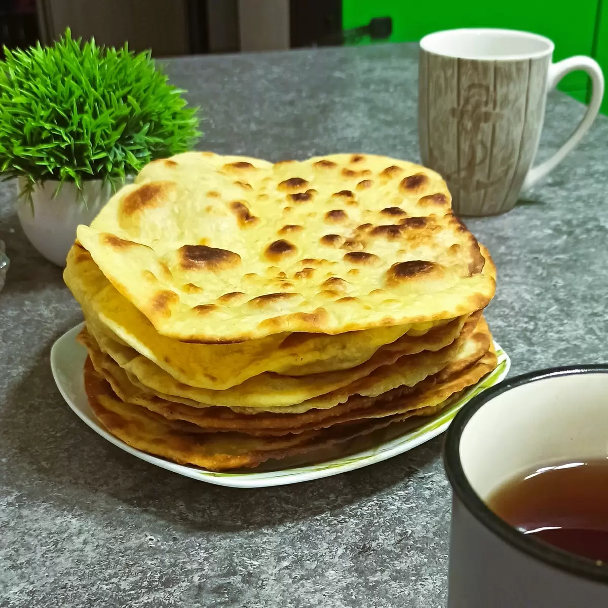Ароматные лепёшки на ряженке: простой и вкусный рецепт для уютного вечера