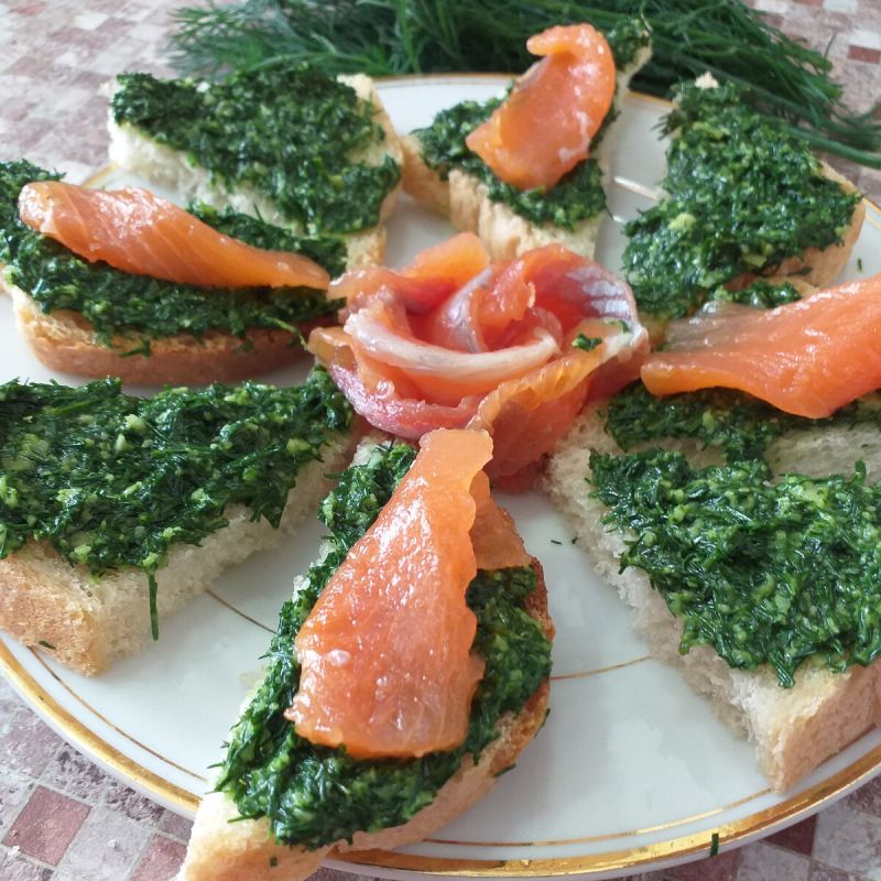 Ароматный укропный соус: идеальная заправка к мясу и рыбе