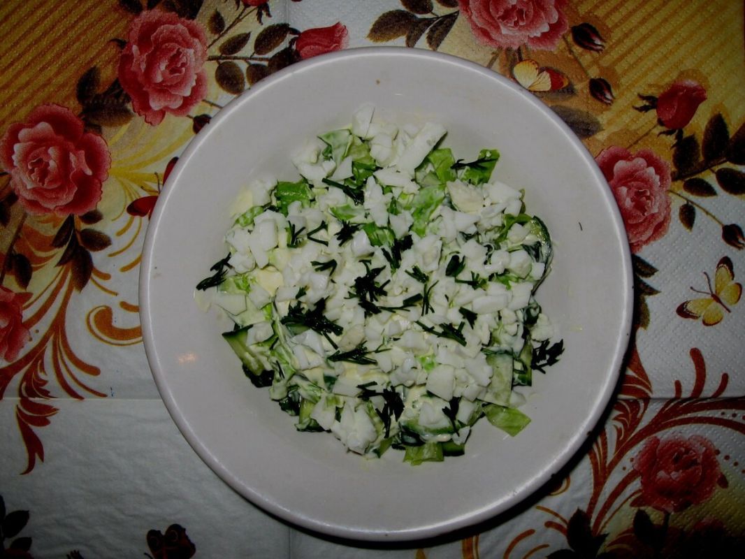 Легкий зеленый салат для праздничного стола