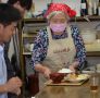 В Японии нашли новый тренд: кафе с бабушкиным уютом и домашней кухней